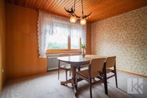 Das aktuelle Esszimmer eignet sich auch als Schlaf- oder Gästezimmer
